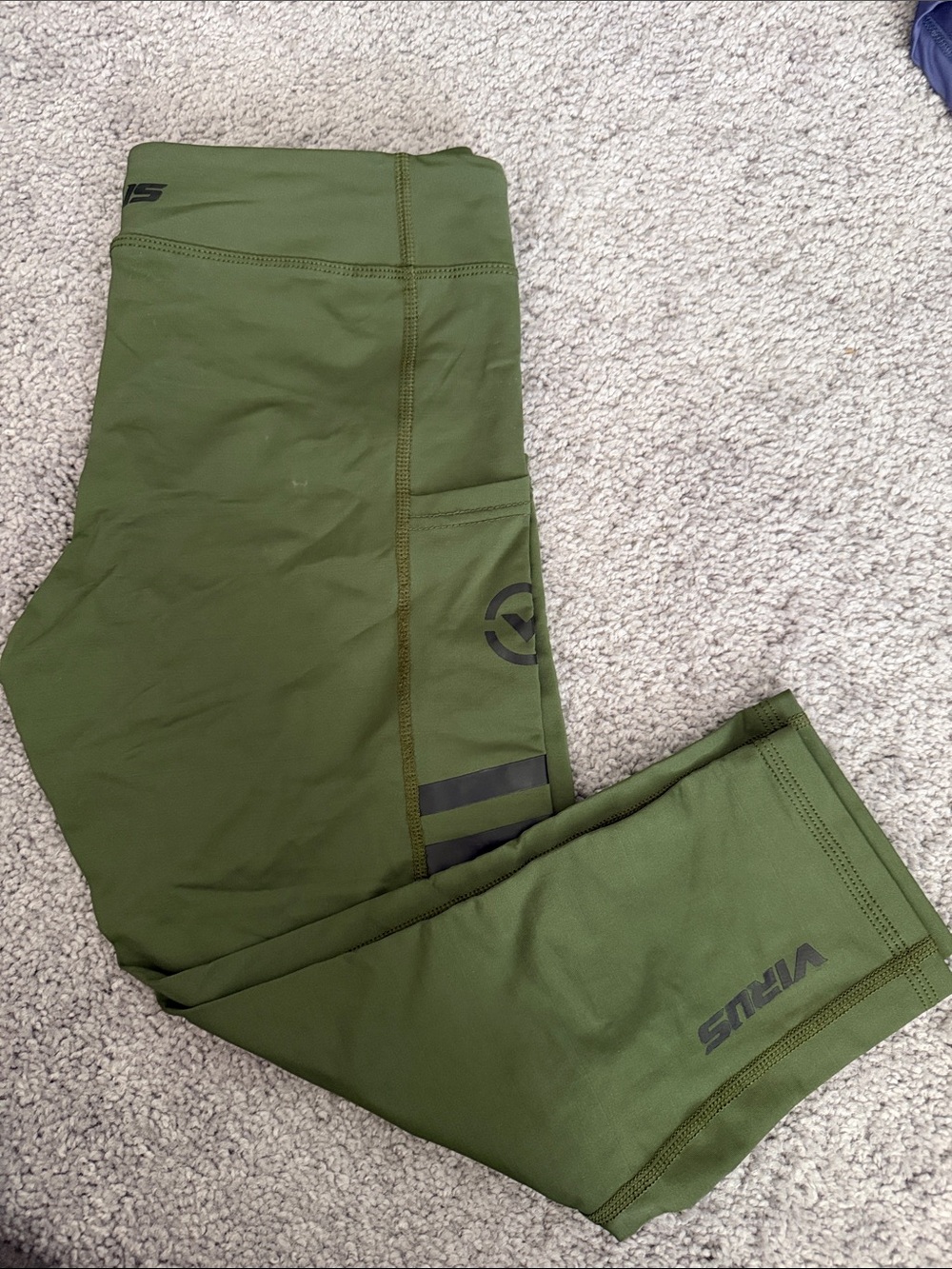Virus Olive Green Performance Crop Legging